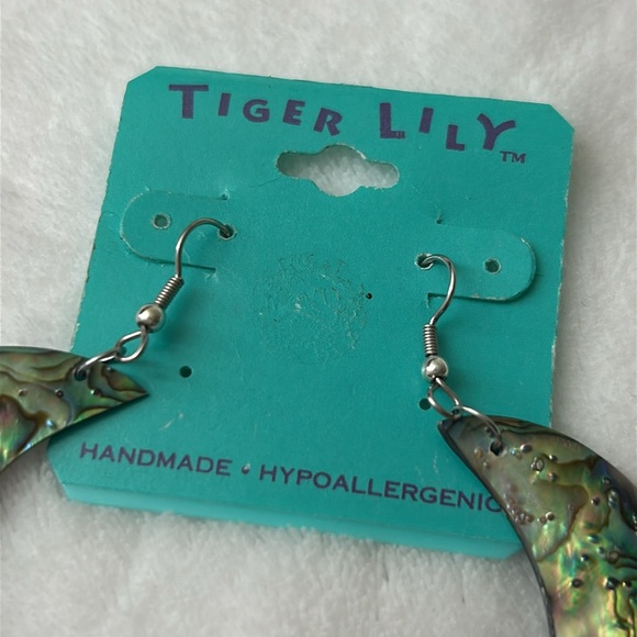 🖤NEW💕Handmade Abalone Shell and tassel earrings - Picture 7 of 10